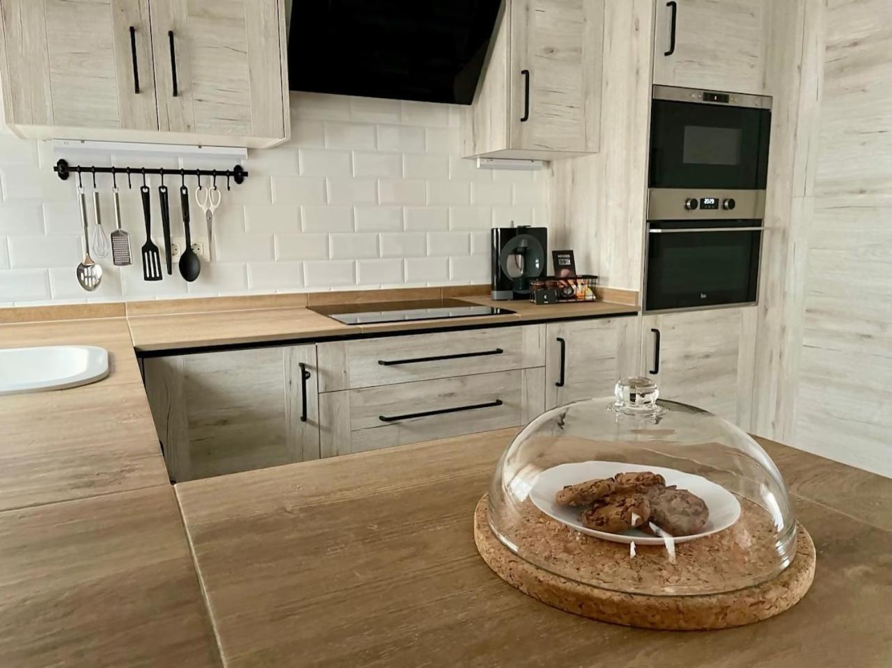 Apartamento 3 Hab Con Parking Junto A La Playa Nerja Eksteriør billede
