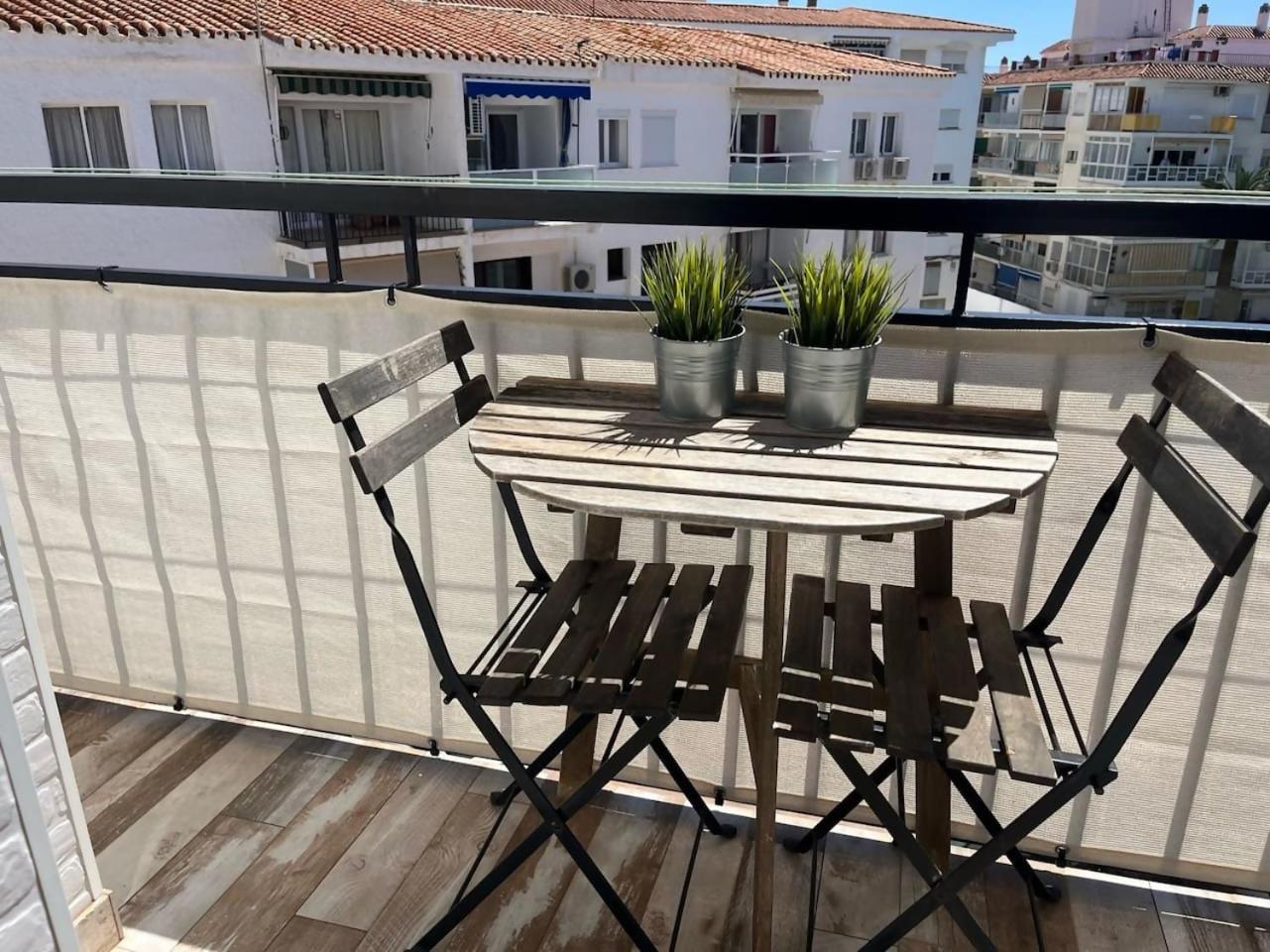 Apartamento 3 Hab Con Parking Junto A La Playa Nerja Eksteriør billede